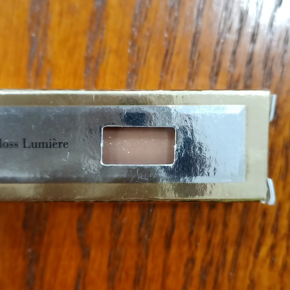 Elizabeth Arden Beautiful Color Luminous Lip Gloss Cameo 06 Lipstick Balm - Picture 6 of 12